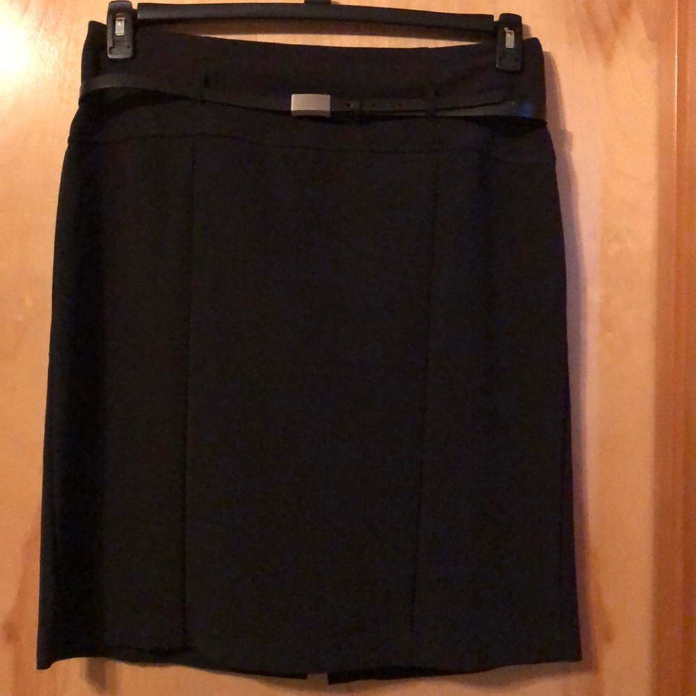 High waisted skirt. First Option